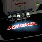Hafciarka komputerowa Janome MB4S - Oświetlenie pola pracy