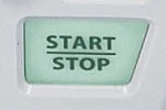 Komputerowa maszyna do szycia Janome Skyline S5 - Przycisk Start/Stop